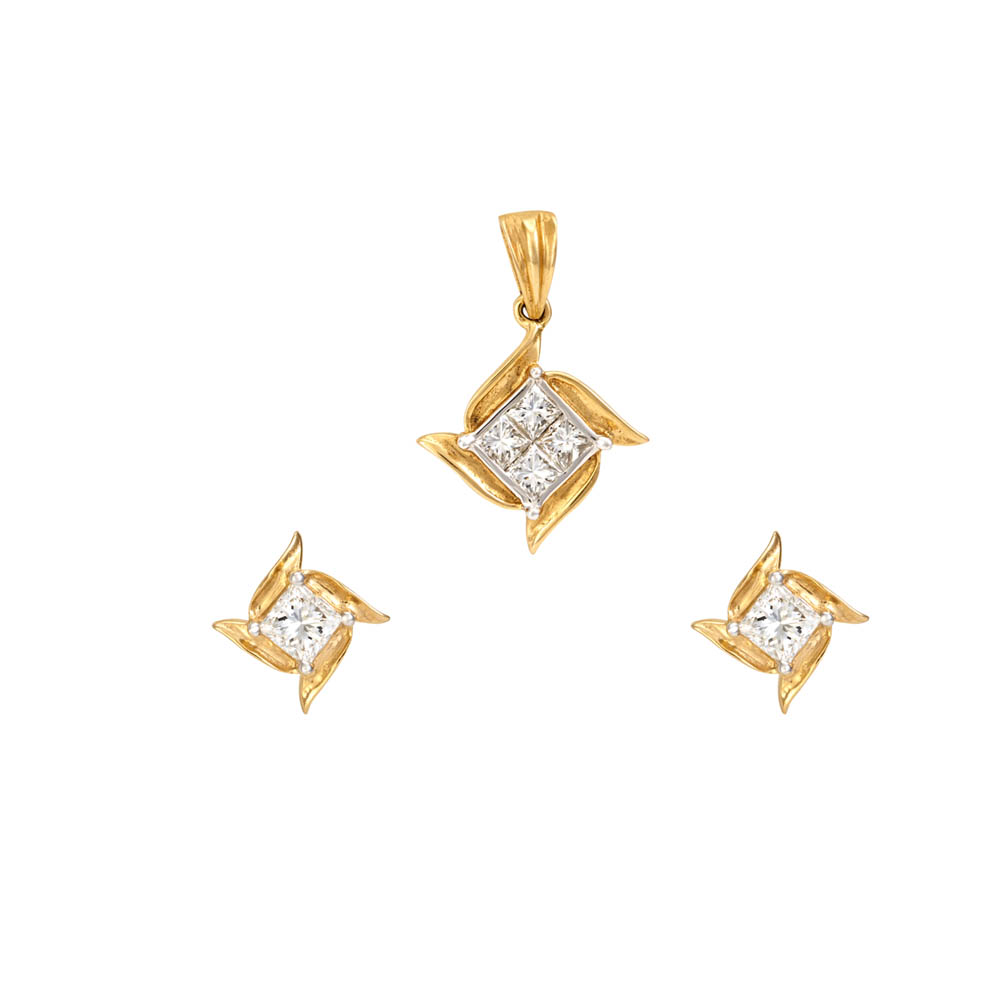 Buy Diamond 18K Gold Pendant Set with Studs Online at Gehna