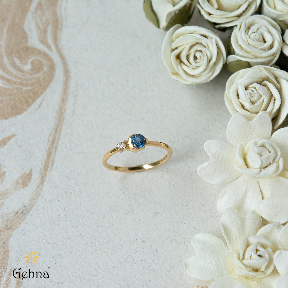 Shop Splendour Blue sapphire and Diamond 18K Gold Ring for Women